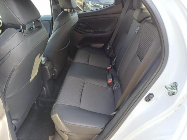 Mazda 2 image 9