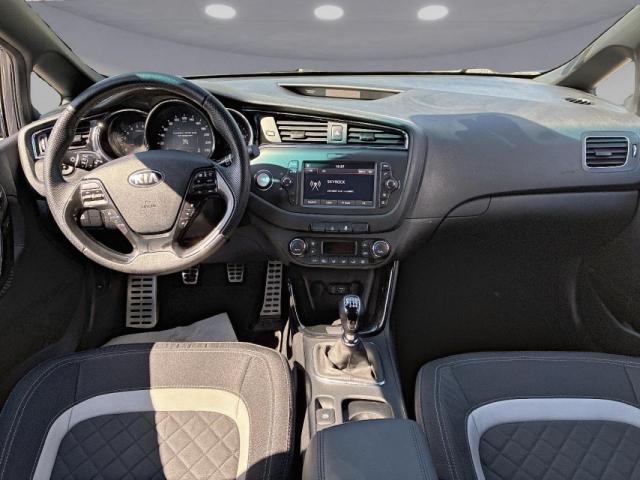 Kia Cee'D image 9