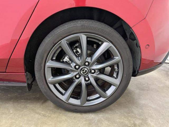 Mazda 3 image 6
