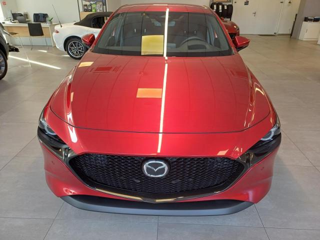 Mazda 3 image 2