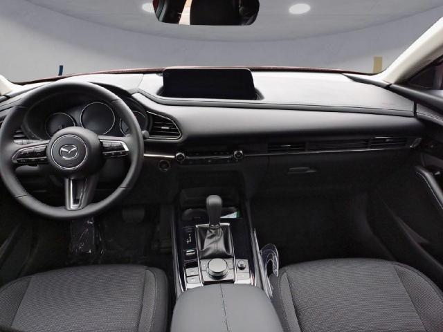 Mazda Cx-30 image 9