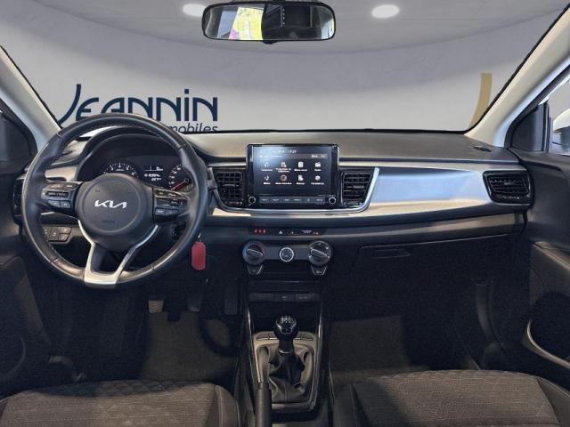 Kia Rio image 7