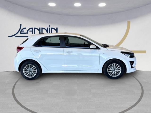 Kia Rio image 1