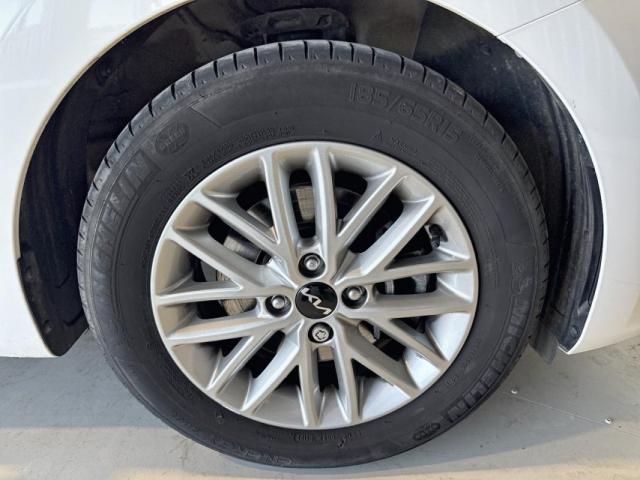 Kia Rio image 3