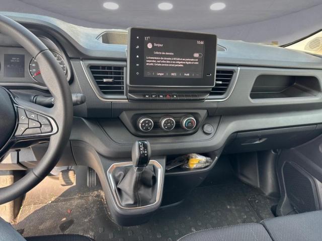 Nissan Primastar image 8