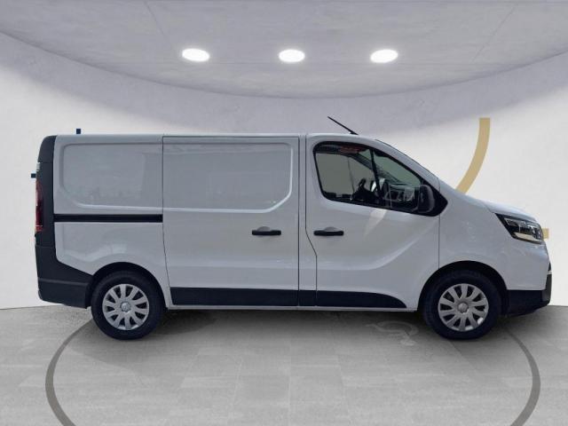 Nissan Primastar image 9