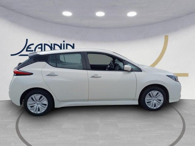 Nissan Leaf image 1