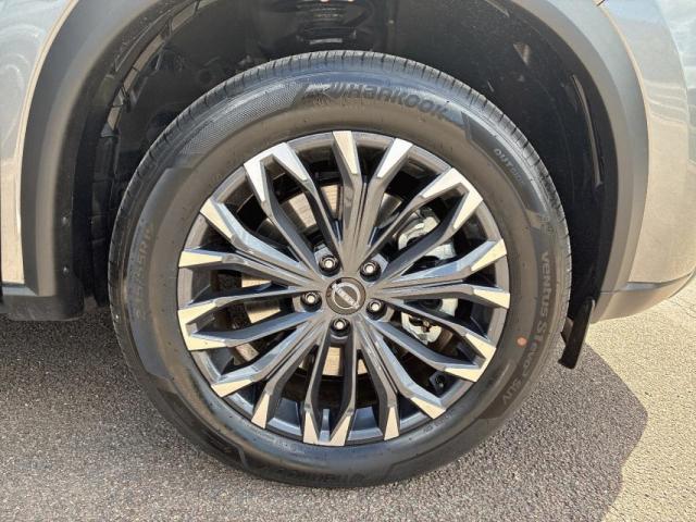 Nissan X-Trail image 6