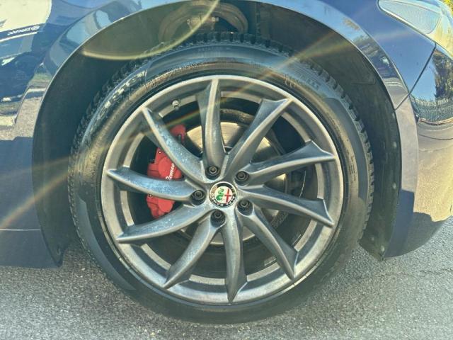 Alfa Romeo Giulia image 6