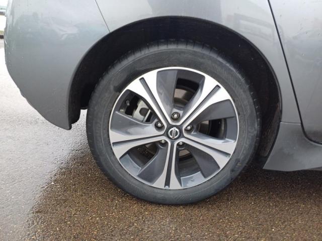 Nissan Leaf image 4