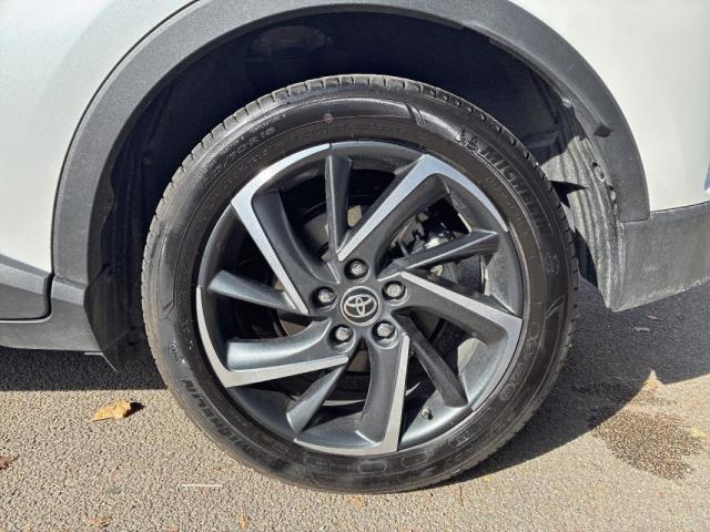 Toyota C-Hr image 6