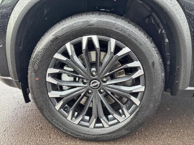 Nissan X-Trail image 1