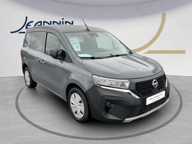 Nissan Townstar image 5