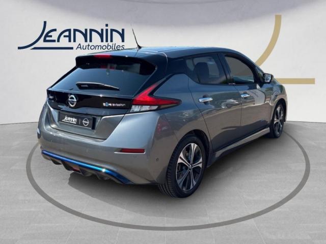 Nissan Leaf image 2