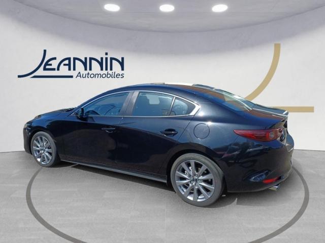 Mazda 3 image 1