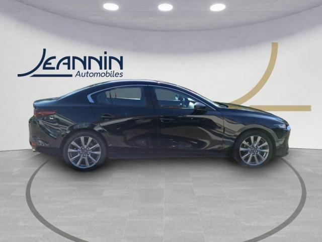 Mazda 3 image 8