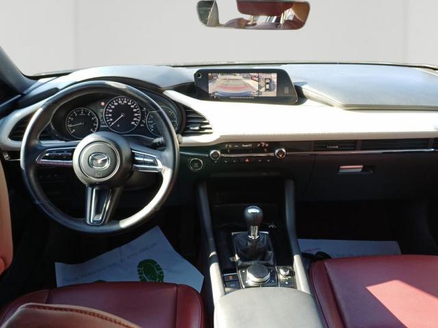 Mazda 3 image 8