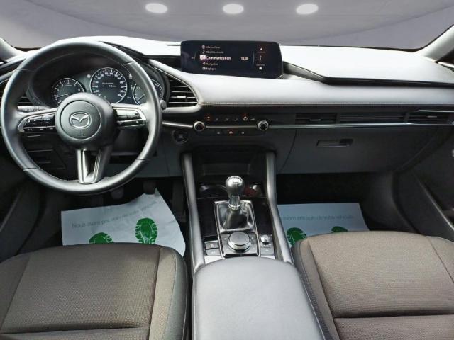 Mazda 3 image 9