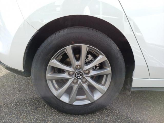 Mazda 3 image 2