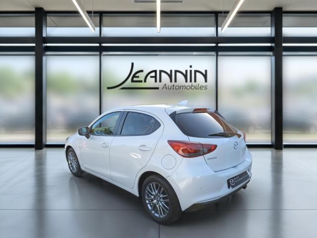Mazda 2 image 8
