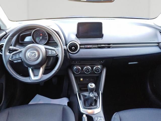 Mazda 2 image 1