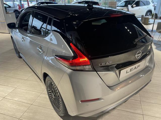 Nissan Leaf image 5