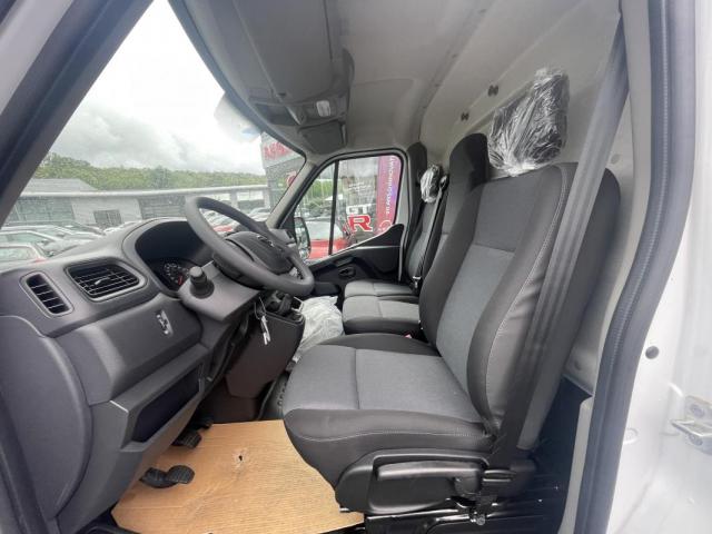 Nissan Interstar image 2