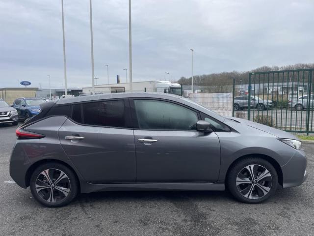 Nissan Leaf image 1