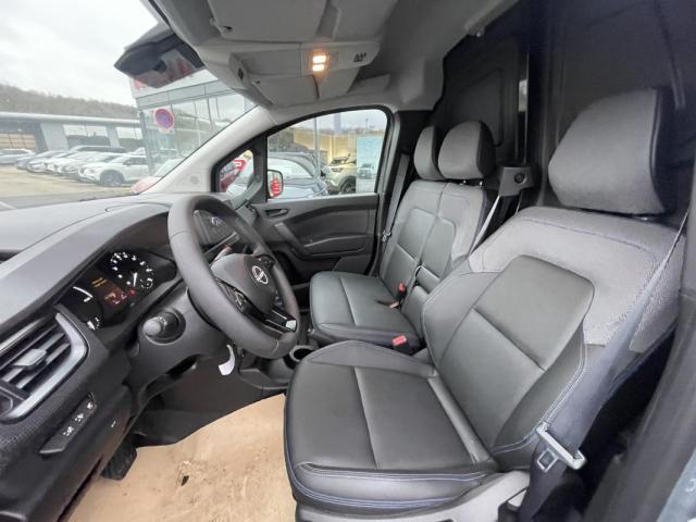 Nissan Townstar image 3