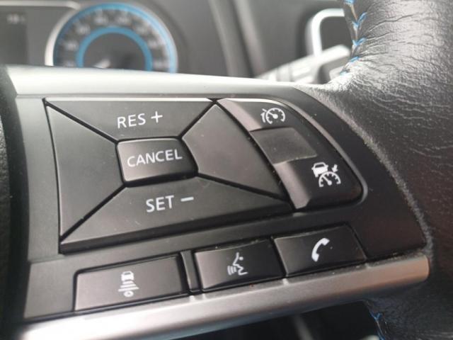 Nissan Leaf image 2