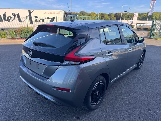 Nissan Leaf image 8