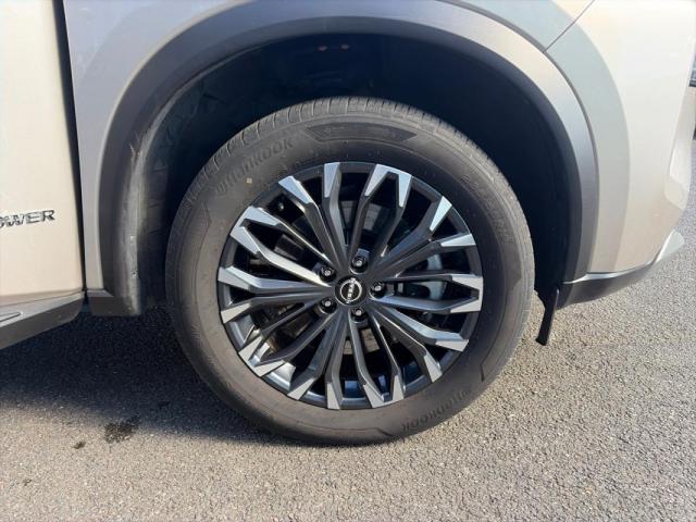 Nissan X-Trail image 6