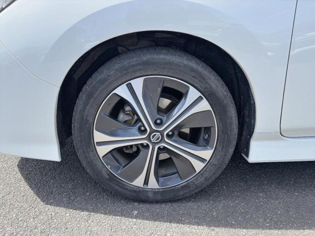 Nissan Leaf image 9
