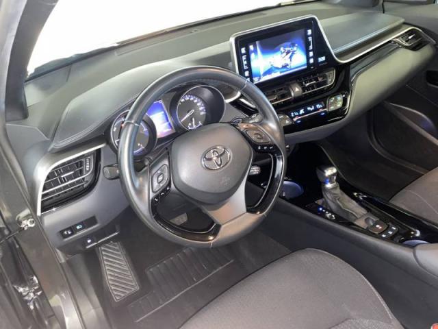Toyota C-Hr image 5
