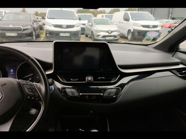 Toyota C-Hr image 6