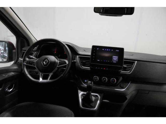 Renault Trafic image 1
