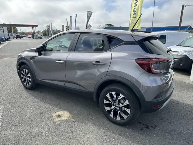 Renault Captur image 2