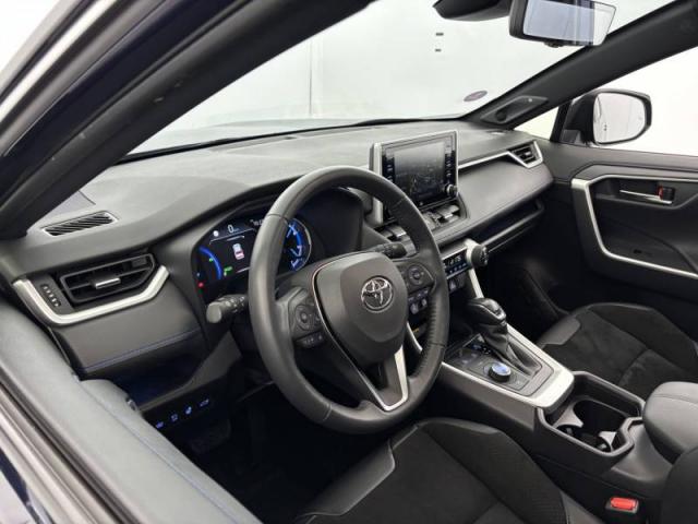 Toyota Rav4 image 3