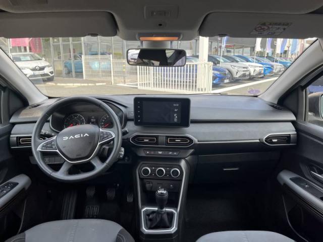 Dacia Jogger image 1