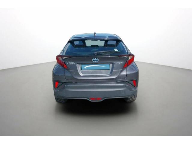 Toyota C-Hr image 5