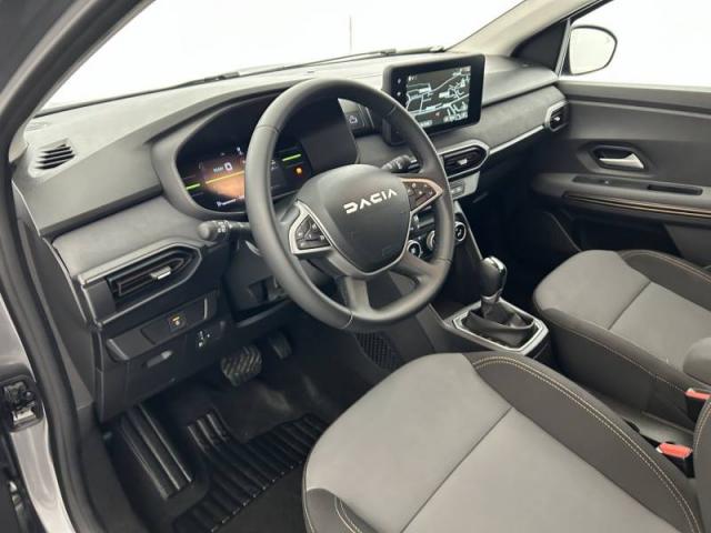 Dacia Jogger image 1