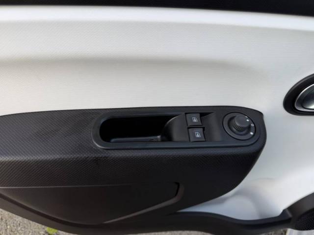 Renault Twingo image 8