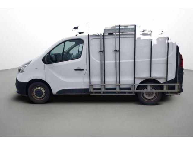 Renault Trafic image 2