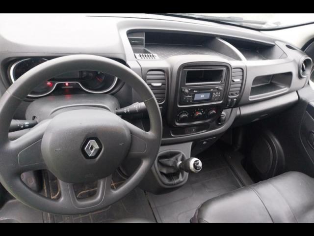 Renault Trafic image 3