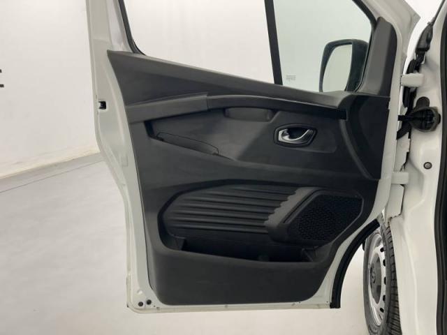 Renault Trafic image 6