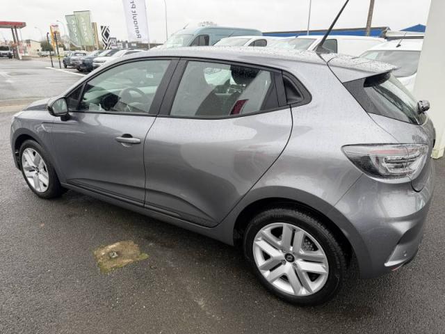Renault Clio image 8