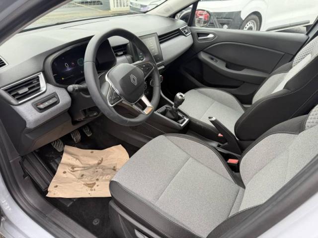 Renault Clio image 8