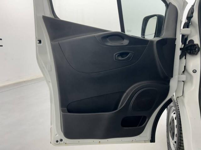 Renault Trafic image 4