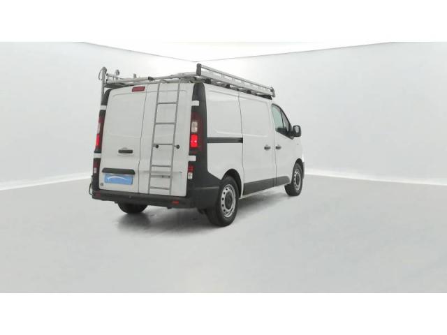 Renault Trafic image 2