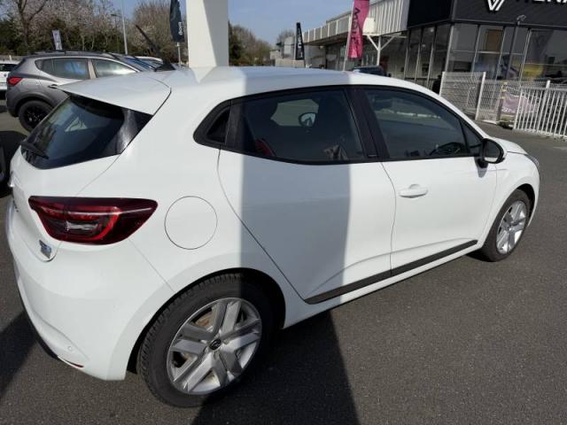 Renault Clio image 1